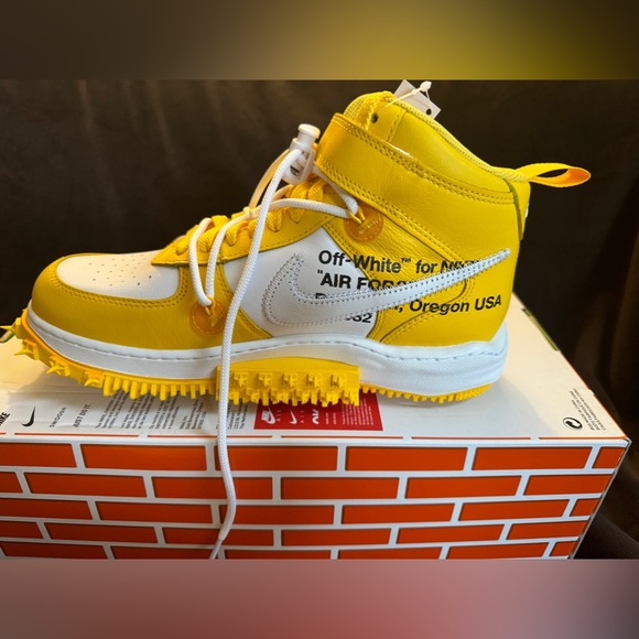 New Nike Air Force 1 Mid SP LTHR ‘Off-White /Varsity Maize’ Men’s Size 9 - Picture 4 of 16